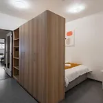 Deluxe Near Center
