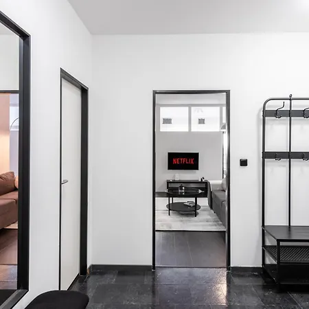Deluxe With Balcony Near Center * Prague