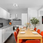 Apartment Deluxe Near Center Prague