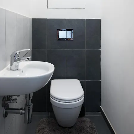شقة Deluxe With Balcony Near Center براغ